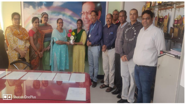 Felicitation of Ms. Rajni Shinde