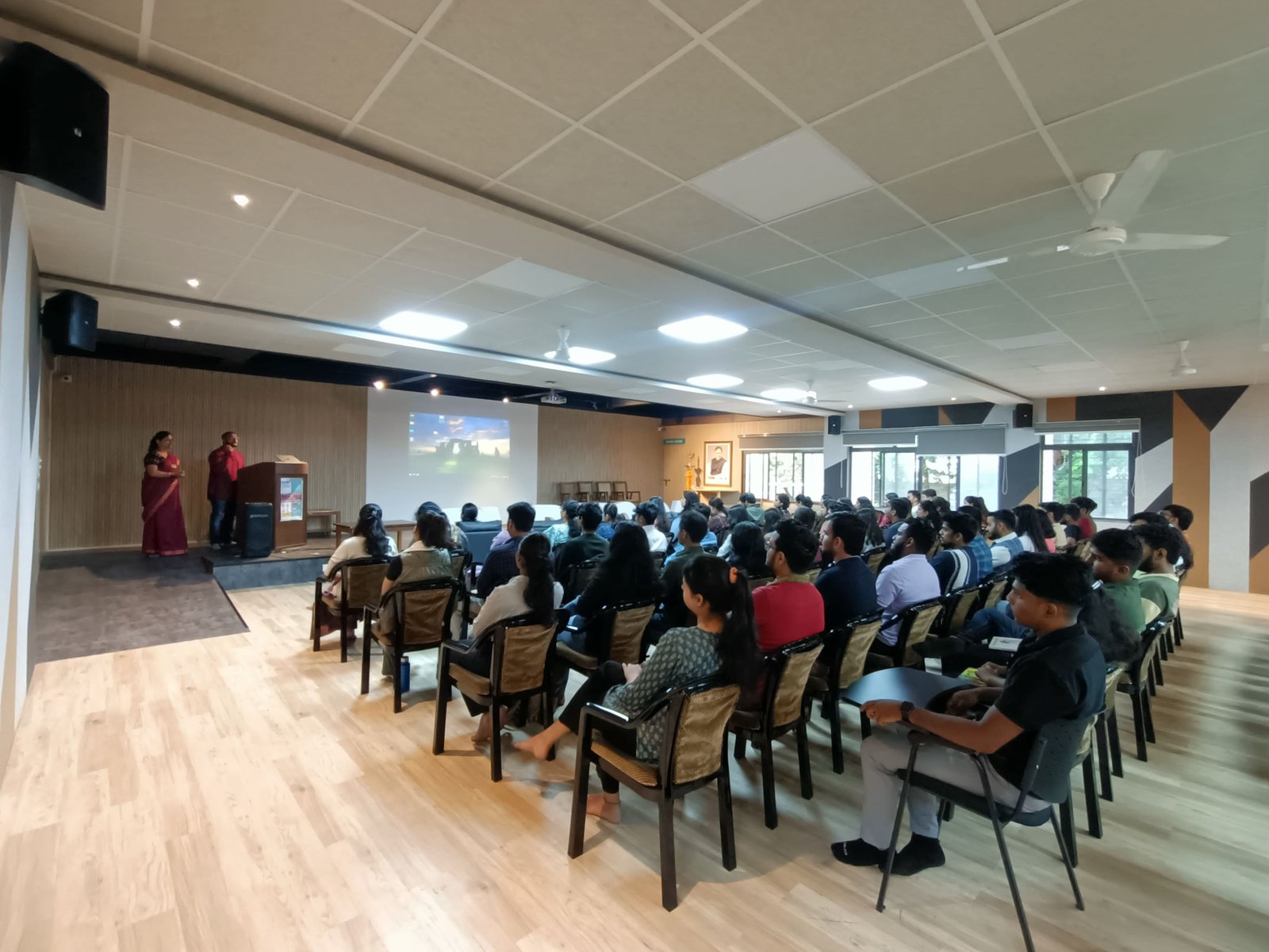 ieer-class-room-img